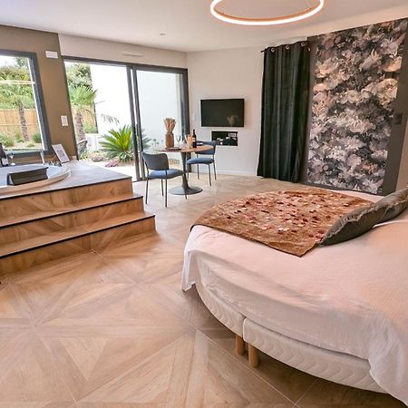 Les Suites Du Payre - Suite Romance Saint-Hilaire-de-Talmont Exterior foto